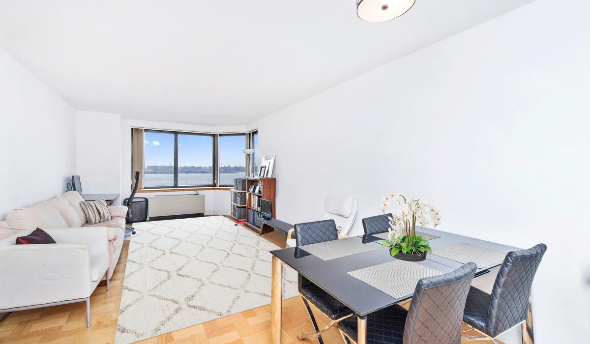 tombaronkw-house-6006723_1920